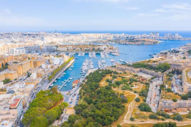A Lovely 3 Bedroom, 3 Baths Home In The Centre Of Gzira By 360 Estates 外观 照片