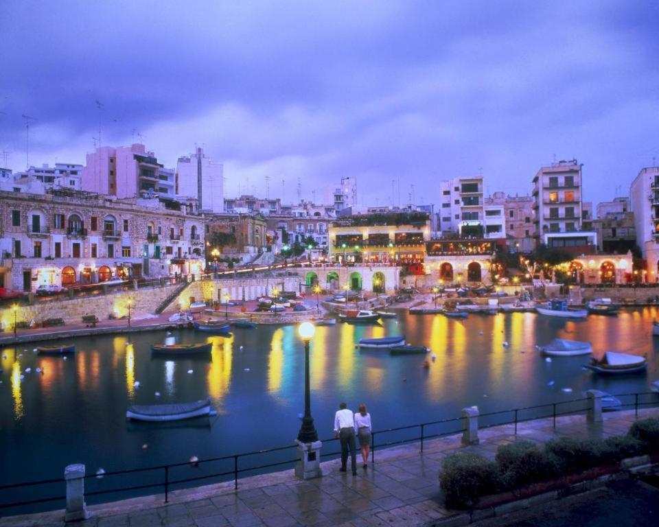 A Lovely 3 Bedroom, 3 Baths Home In The Centre Of Gzira By 360 Estates 外观 照片