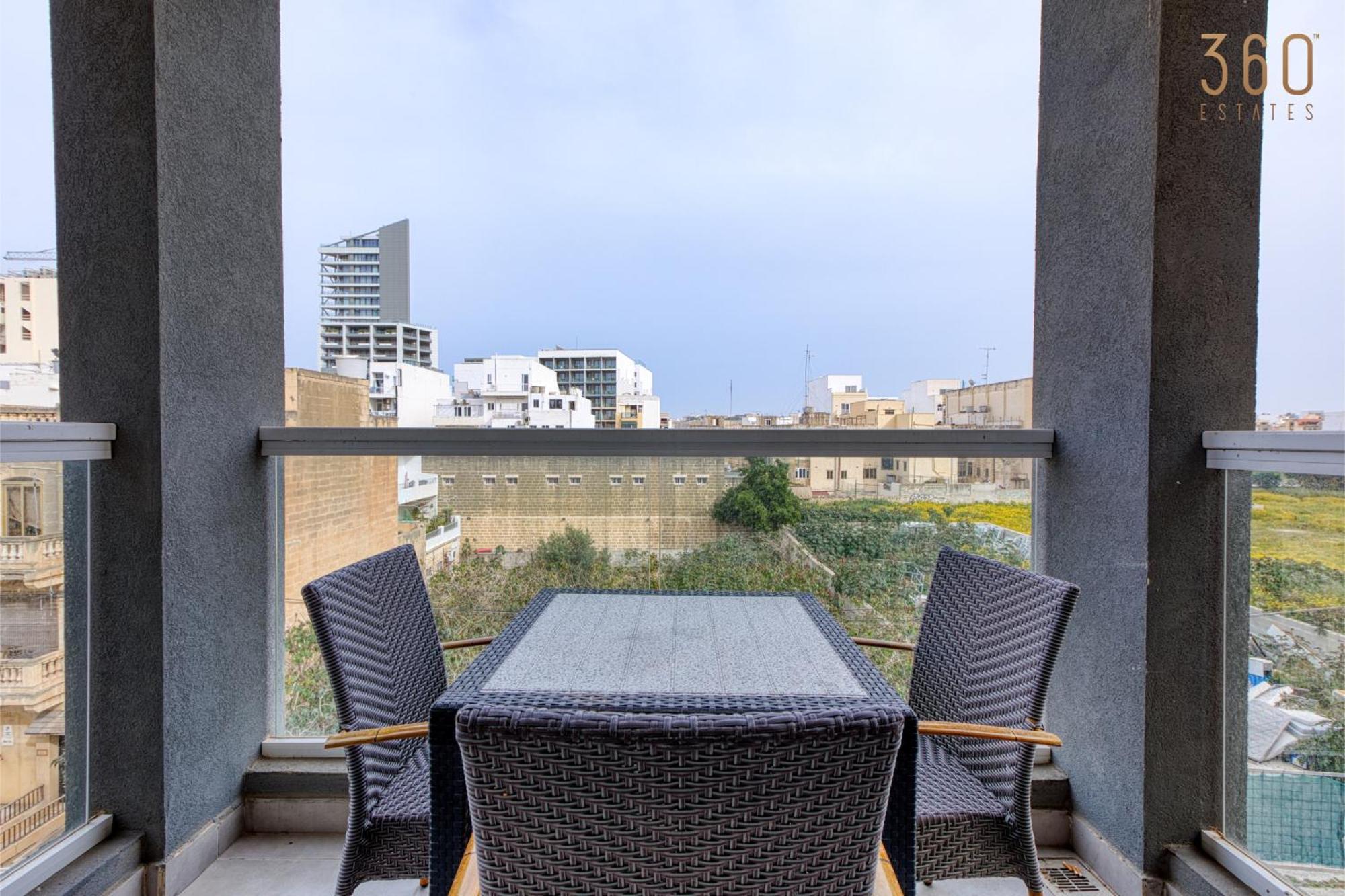A Lovely 3 Bedroom, 3 Baths Home In The Centre Of Gzira By 360 Estates 外观 照片